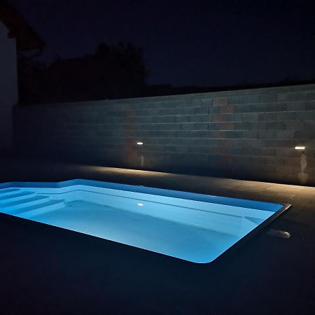 Bed and Breakfast Yosefsfeld Kutjevo Экстерьер фото